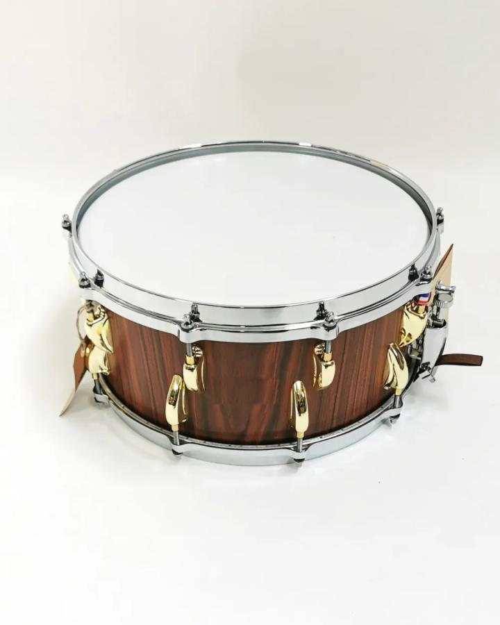 Walnut Snare Drum, 14 x 6.5