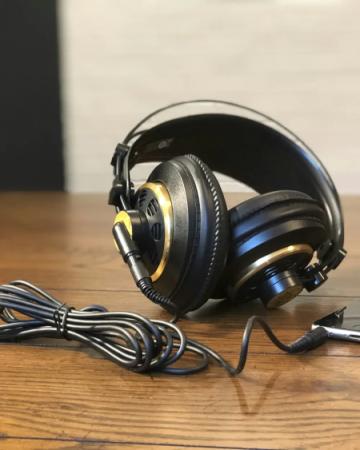 Closed-Back Studio Headphones